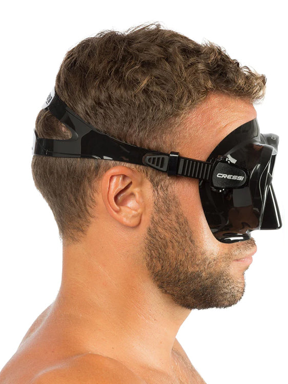 Cressi F1 Mask Black on face sideview
