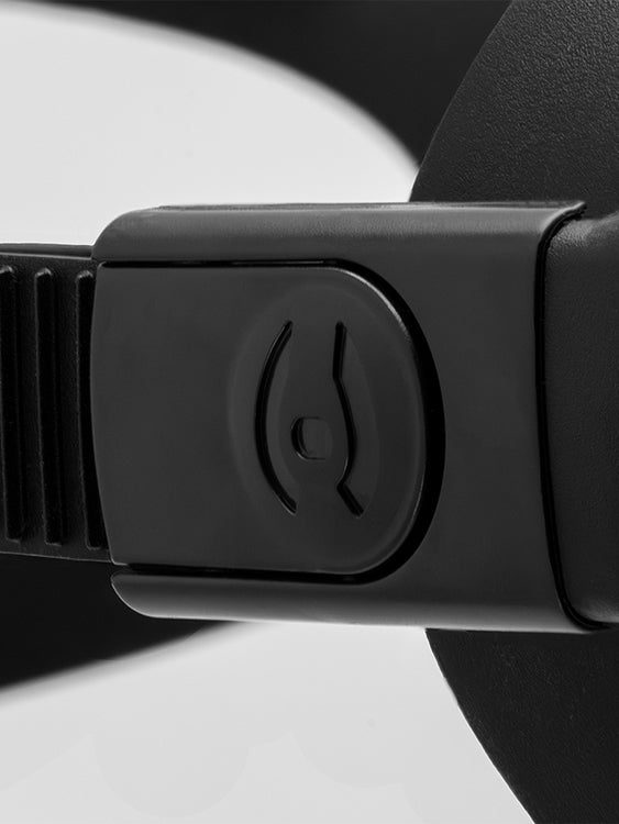 Hollis M1 Dive Mask Clip Detail