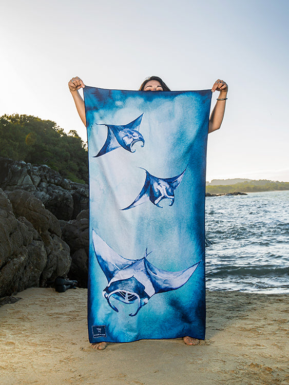 Ocean Armour Manta Beach Towel Lifestyle Beach Vertical