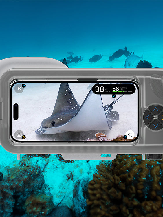 Oceanic+ Dive Housing for iPhone Lifestyle
