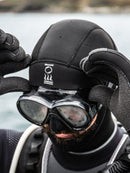 Fourth Element 5mm Kevlar Gloves Lifestyle 